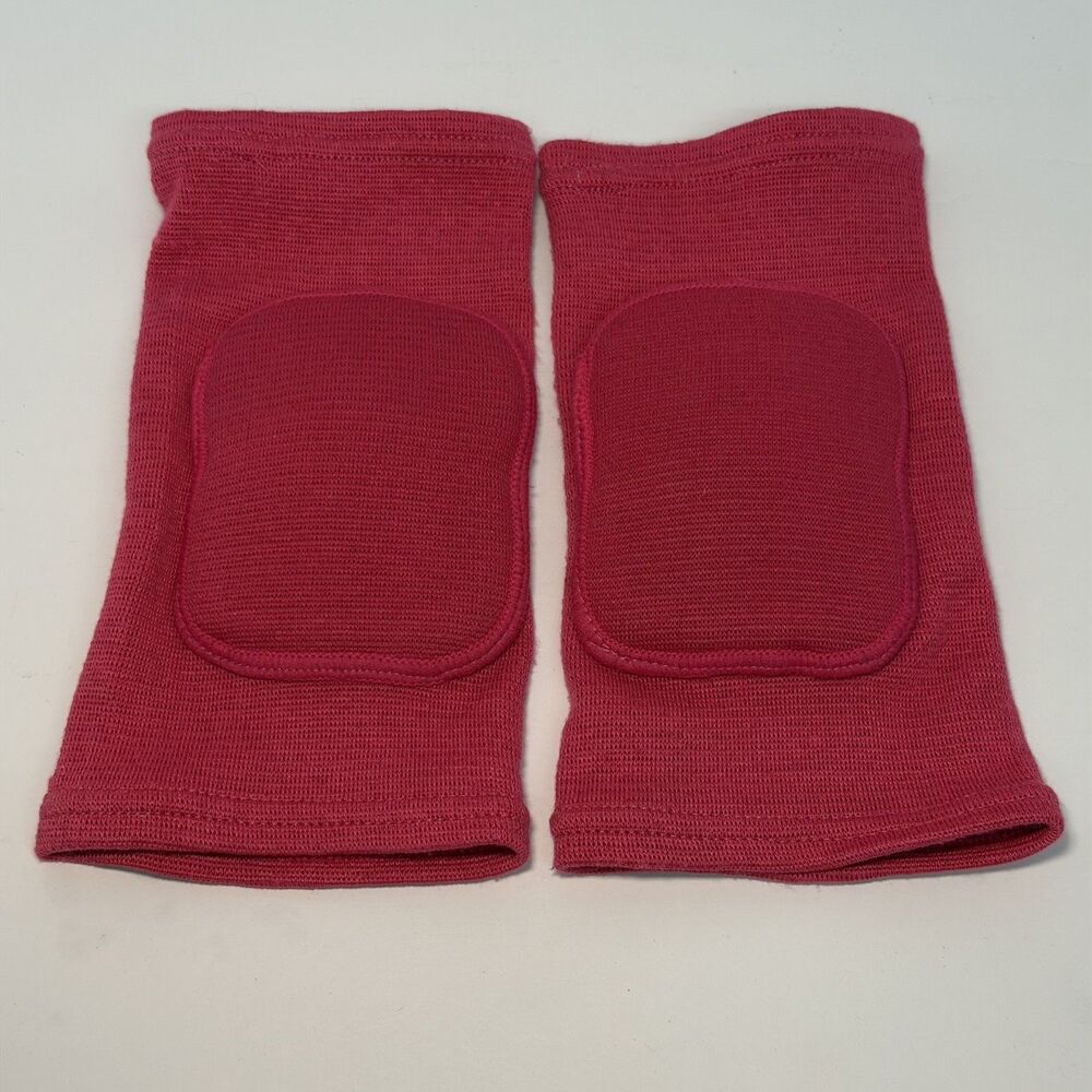 Versatile Sports Elbow Pads - Lightweight Compression Arm Protection in Pink